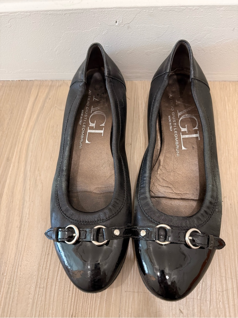 AGL Black Patent Leather Ballet Flats with Silver Buckle Trim